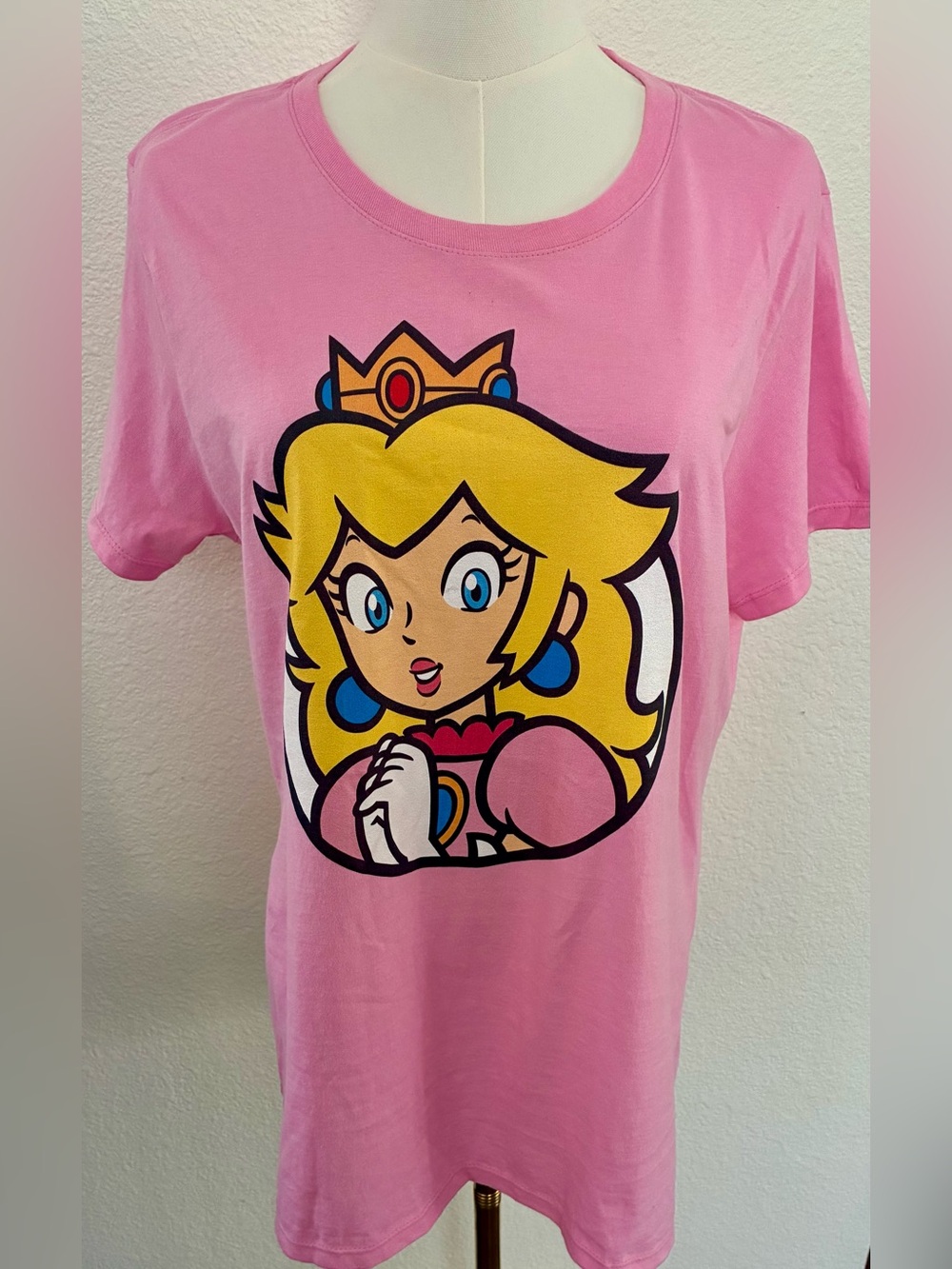 Super Nintendo World Princess Peach Shirt Women’s Pink Tee Top Large